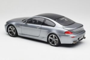 BMW M6 E63 Silver Šedý Kyosho 1:18 08703GR Kov – obrázok 7 z 8