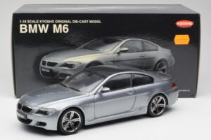 BMW M6 E63 Silver Šedý Kyosho 1:18 08703GR Kov – obrázok 8 z 8