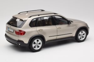 BMW X5 E70 4.8i Platinum Bronzový Metalíza Kyosho 1:18 80430413413 Kov – obrázok 3 z 8