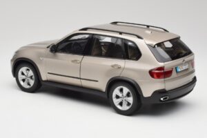 BMW X5 E70 4.8i Platinum Bronzový Metalíza Kyosho 1:18 80430413413 Kov – obrázok 7 z 8