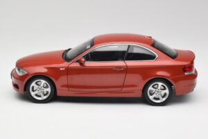 BMW 1 E82 Coupe Oranžový Kyosho 1:18 80430427064 Kov – obrázok 4 z 8