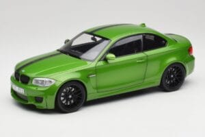 BMW rad 1 E82 Coupe Taiga Green Metallic Minichamps 1:18 110020024 Kov