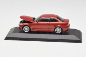 BMW 1M E82 Oranžový Minichamps 1:43 413020023 Kov – obrázok 4 z 5
