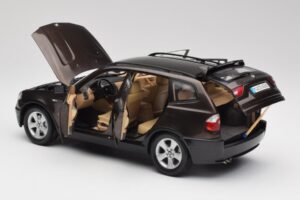 BMW X3 E83 3.0d Tmavo Hnedý Metalíza Kyosho 1:18 80430300736 Kov – obrázok 5 z 8