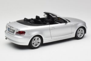 BMW 135i E88 Kabriolet Titan Strieborný Kyosho 1:18 80430427021 Kov – obrázok 3 z 8