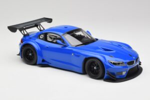 BMW Z4 E89 GT3 Le Mans Modrý Minichamps 1:18 151122302 Kov – obrázok 4 z 6