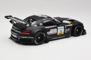 BMW Z4 E89 GT3 #19 Pixum C. Hurtgen / D. Baumann Spa 24 Hours Winner 2013 Minichamps 1:18 151132399 Kov – obrázok 2 z 6