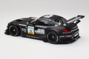 BMW Z4 E89 GT3 #19 Pixum C. Hurtgen / D. Baumann Spa 24 Hours Winner 2013 Minichamps 1:18 151132399 Kov – obrázok 5 z 6
