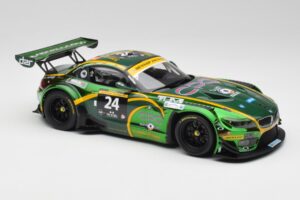 BMW Z4 E89 GT3 #24 Saudi Falcons K. Al Faisal / A. Binladen Dubai 24 Hours 2013 Minichamps 1:18 151132324 Kov – obrázok 4 z 6