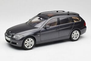 BMW 330i E91 Touring Tmavošedý Kyosho 1:18 80430394360 Kov