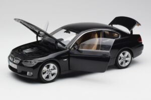 BMW 3 E92 Coupe Čierny Kyosho 1:18 80430407222 Kov – obrázok 2 z 8