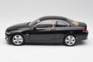 BMW 3 E92 Coupe Čierny Kyosho 1:18 80430407222 Kov – obrázok 4 z 8