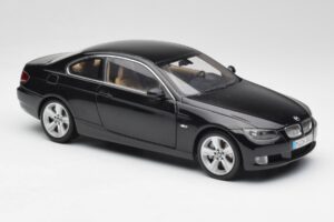 BMW 3 E92 Coupe Čierny Kyosho 1:18 80430407222 Kov – obrázok 6 z 8