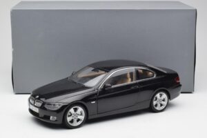 BMW 3 E92 Coupe Čierny Kyosho 1:18 80430407222 Kov – obrázok 8 z 8