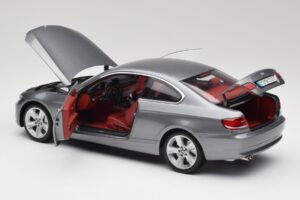 BMW 330i E92 Coupe Šedý Metalíza Kyosho 1:18 80430407220 Kov – obrázok 5 z 8