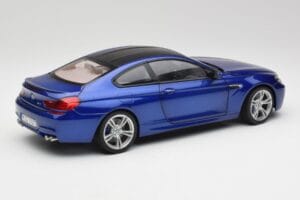 BMW M6 F13 San Marino Modrý Paragon 1:18 80432218737 Kov – obrázok 3 z 7