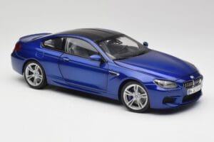 BMW M6 F13 San Marino Modrý Paragon 1:18 80432218737 Kov – obrázok 5 z 7