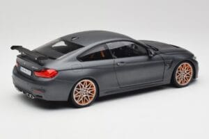 BMW M4 F82 GTS Frozen Šedý Minichamps 1:18 80432411555 Kov – obrázok 3 z 8