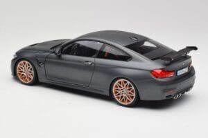 BMW M4 F82 GTS Frozen Šedý Minichamps 1:18 80432411555 Kov – obrázok 7 z 8