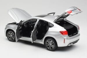 BMW X6 M F86 Strieborný Norev 1:18 183200 Kov – obrázok 5 z 8