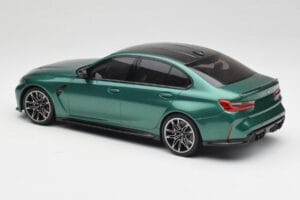 BMW M3 G80 Isle of Man Green Minichamps 1:18 155020200 Kov – obrázok 5 z 6