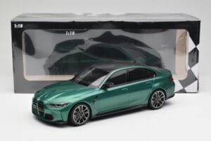 BMW M3 G80 Isle of Man Green Minichamps 1:18 155020200 Kov – obrázok 6 z 6
