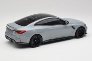 BMW M4 G82 Brooklyn Šedý Minichamps 1:18 155020124 Kov – obrázok 2 z 6