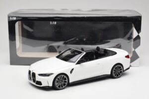 BMW M4 G82 Kabriolet Alpine White Minichamps 1:18 155021031 Kov – obrázok 6 z 6