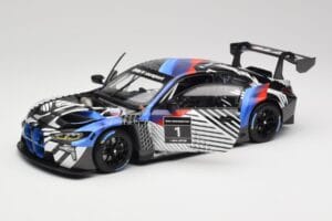 BMW M4 GT3 G82 #1 Test Version 2021 Minichamps 1:18 113222003 Kov – obrázok 2 z 8