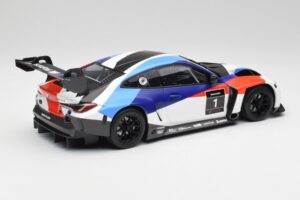 BMW M4 GT3 Presentation Car 2021 Minichamps 1:18 155212000 Kov – obrázok 2 z 6