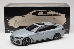 BMW i4 G26 Grey Metallic Minichamps 1:18 110023010 Kov – obrázok 8 z 8