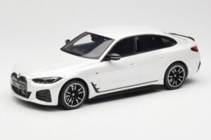 BMW i4 M50 G26 Mineral Biela Metalíza Otto 1:18 OT1074 Živica