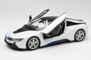 BMW i8 Crystal Biely Paragon 1:18 80432336841 Kov – obrázok 2 z 8