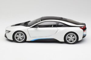 BMW i8 Crystal Biely Paragon 1:18 80432336841 Kov – obrázok 4 z 8
