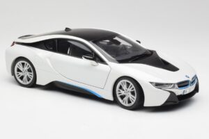 BMW i8 Crystal Biely Paragon 1:18 80432336841 Kov – obrázok 6 z 8