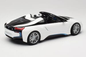 BMW i8 Roadster I15 Biely Metalíza Minichamps 1:18 155027031 Kov – obrázok 2 z 6