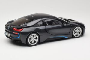 BMW i8 Sophisto Grey Minichamps 1:18 80432336842 Kov – obrázok 3 z 8