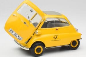 BMW Isetta 250 Deutsche Bundespost Revell 1:18 925 Kov – obrázok 2 z 8