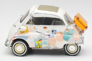 BMW Isetta 250 Revell 1:18 8828 Kov – obrázok 4 z 8