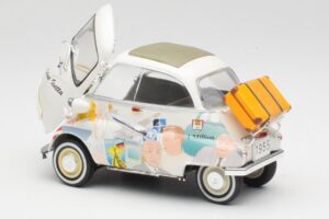 BMW Isetta 250 Revell 1:18 8828 Kov – obrázok 5 z 8