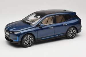 BMW iX Blue Metallic Minichamps 1:18 110023100 Kov