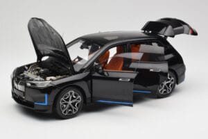 BMW iX Sapphire Black Minichamps 1:18 110023101 Kov – obrázok 2 z 8