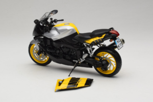 BMW K1200S Žltý Čierny Minichamps 1:10 80430309224 Kov – obrázok 5 z 8