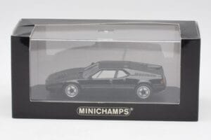 BMW M1 Čierny Minichamps 1:43 940025021 Kov – obrázok 4 z 4