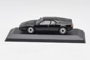 BMW M1 Čierny Minichamps 1:43 940025021 Kov