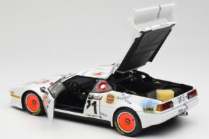 BMW M1 #83 Danner Bayern C. Danner / L. Oberndorfer 24 Hours of Le Mans 1981 Minichamps 1:18 80430306592 Kov – obrázok 5 z 8