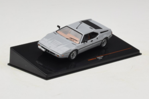 BMW M1 Šedý IXO 1:43 CLC602N Kov – obrázok 2 z 4