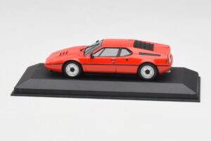 BMW M1 Červený Minichamps 1:43 430025022 Kov
