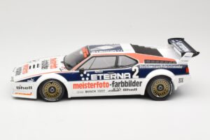 BMW M1 Schnitzer #2 H-J. Stuck Winner Deutsche Automobil Rennsport Trophy Zolder 1982 Minichamps 1:18 155822902 Kov – obrázok 3 z 6