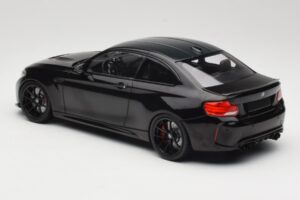 BMW M2 CS F87 Čierny Metallic s čiernymi diskami Minichamps 1:18 155021026 Kov – obrázok 5 z 6